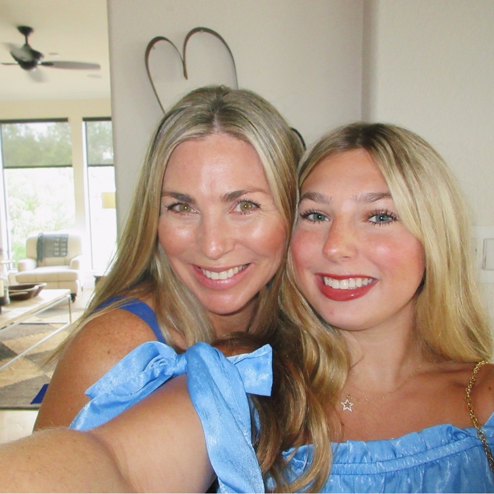 Meet your Posher, Ava